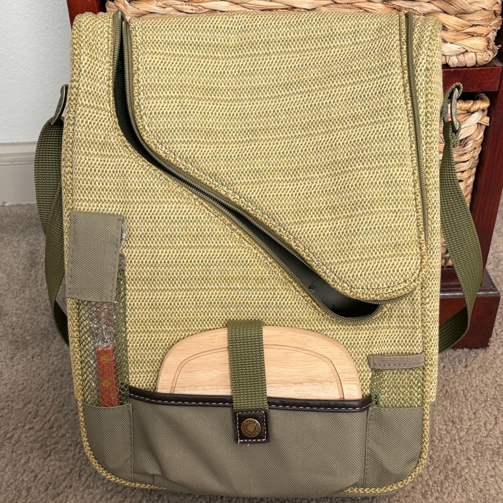 Ascot Picnic Olive Green Brand New 5 piece Picnic Bag - Picture 1 of 8